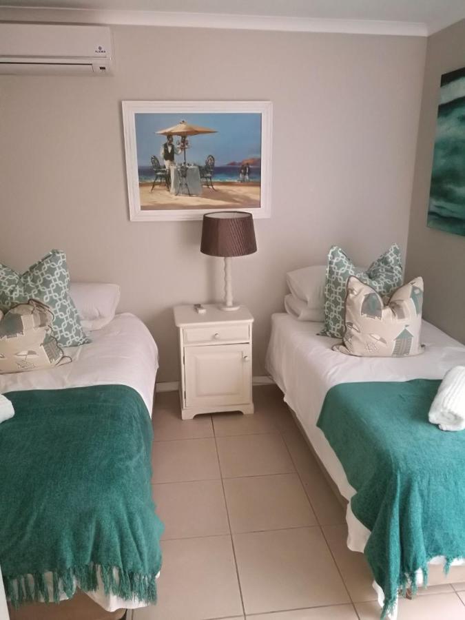 Villa 8 Oyster