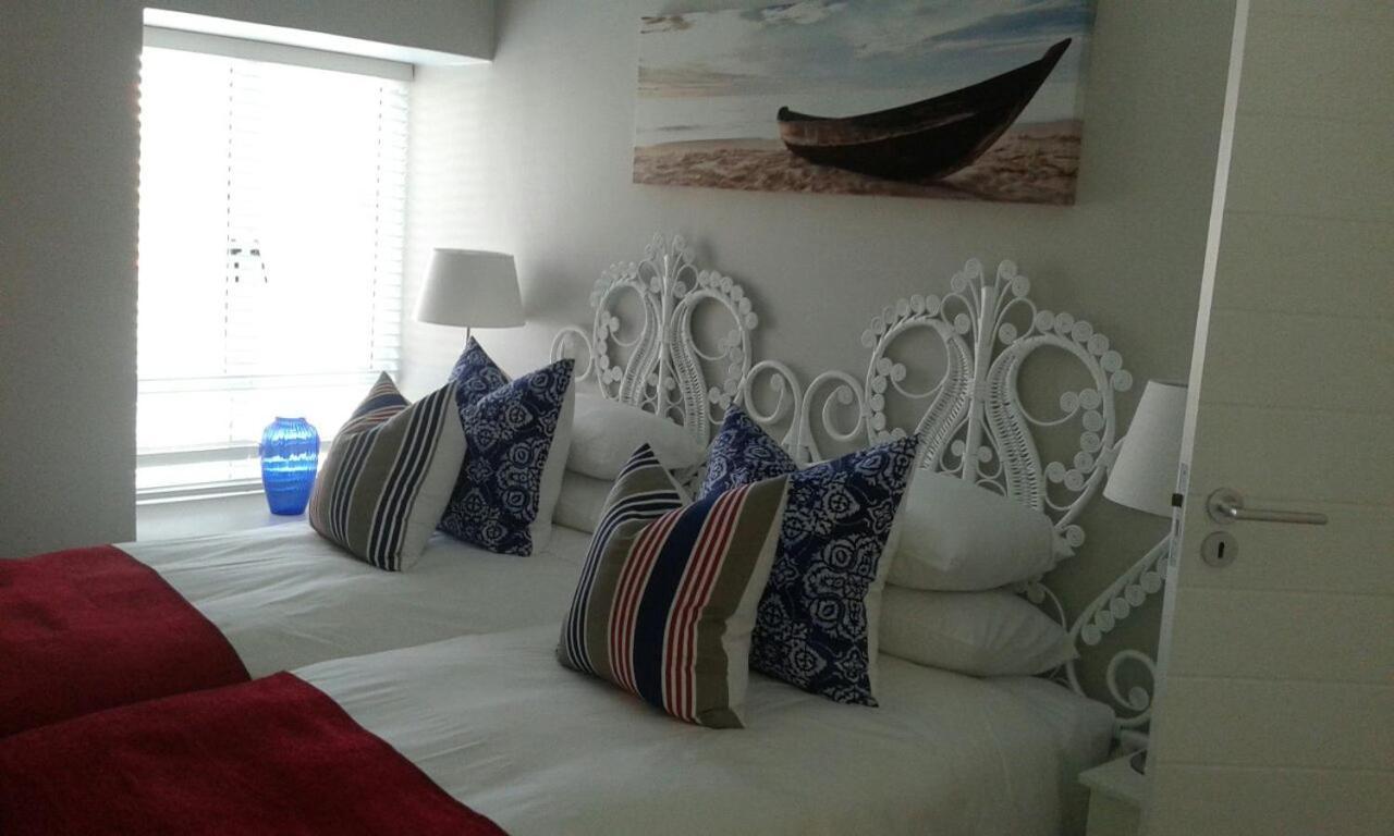 8 Oyster Villa *