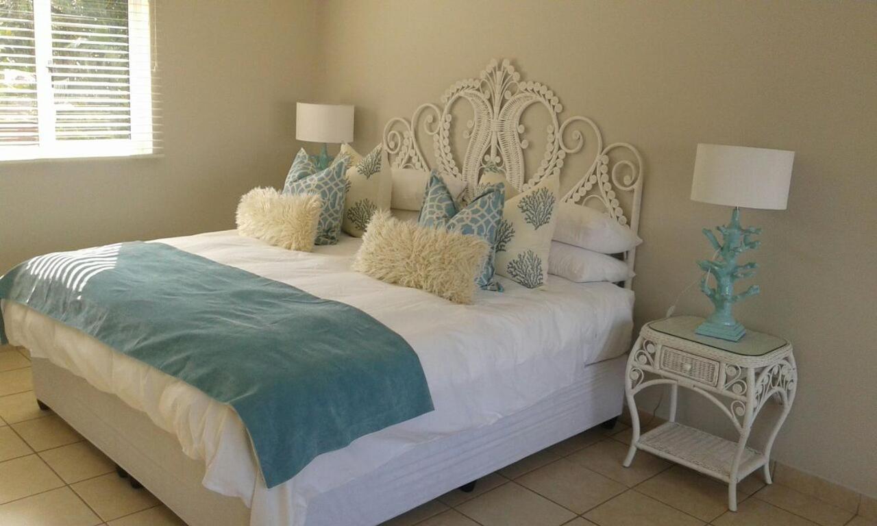 8 Oyster Villa