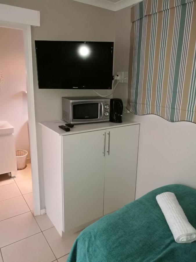8 Oyster Villa *